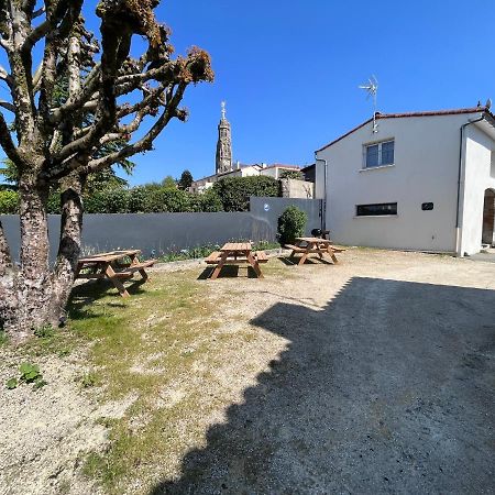 L'Hostellerie De Sevremont Saint-Michel-Mont-Mercure Kültér fotó