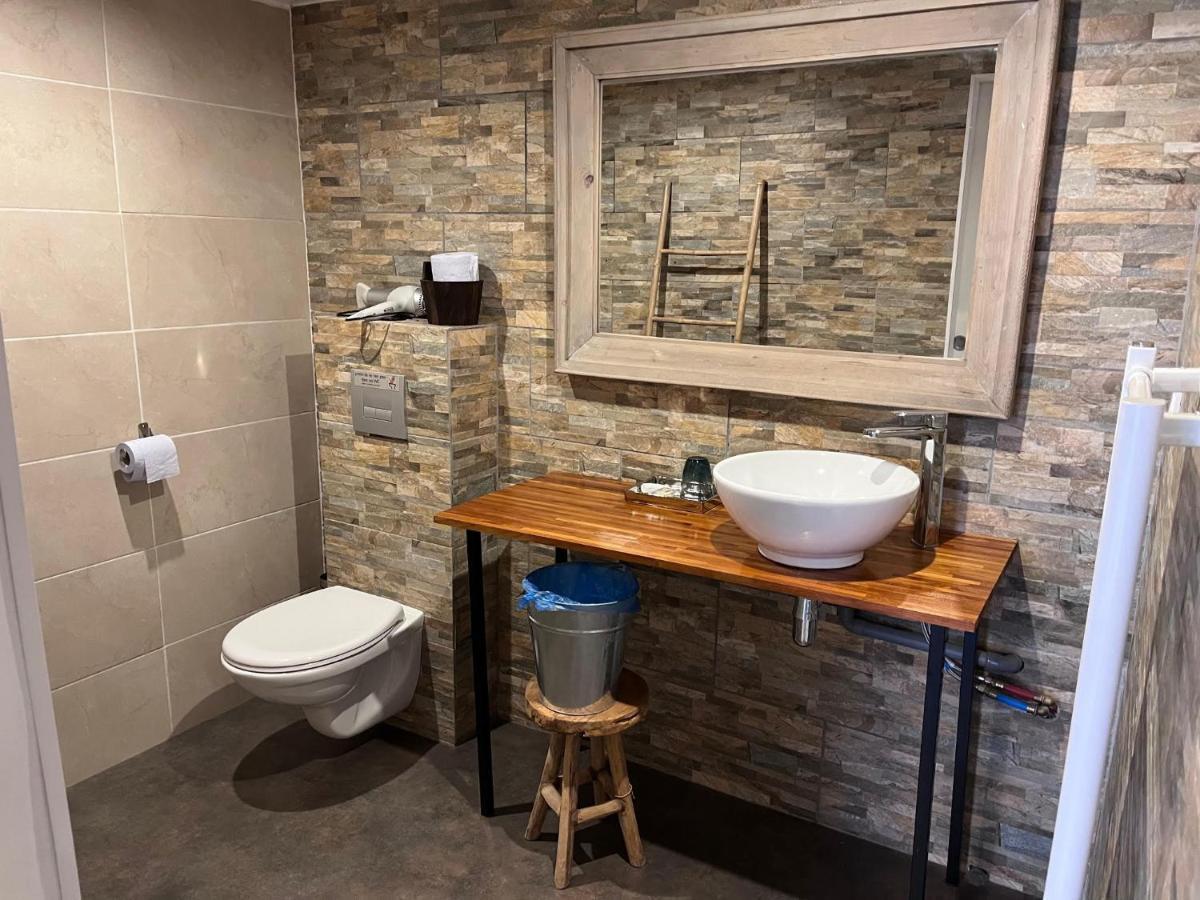 L'Hostellerie De Sevremont Saint-Michel-Mont-Mercure Kültér fotó