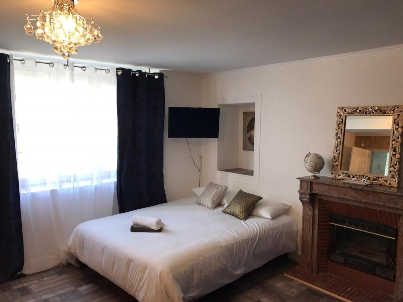L'Hostellerie De Sevremont Saint-Michel-Mont-Mercure Kültér fotó