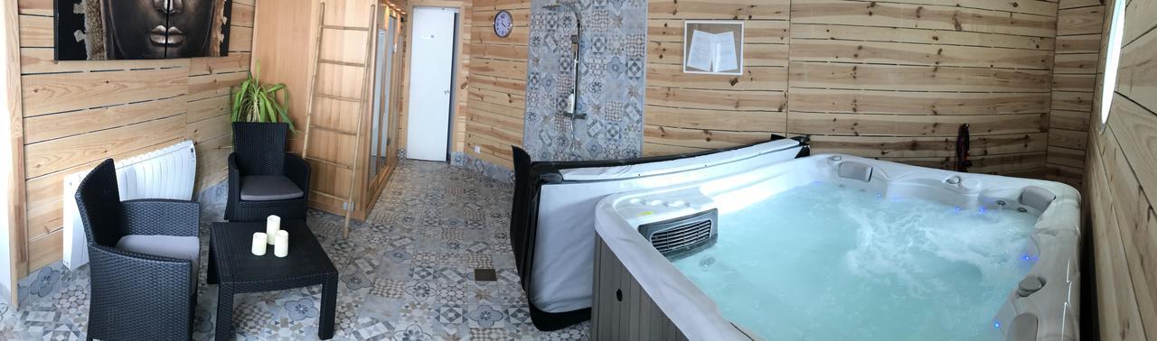 L'Hostellerie De Sevremont Saint-Michel-Mont-Mercure Kültér fotó